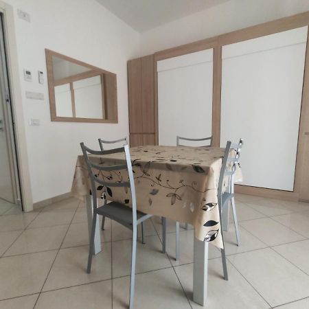 Residence Perla Rimini Bagian luar foto