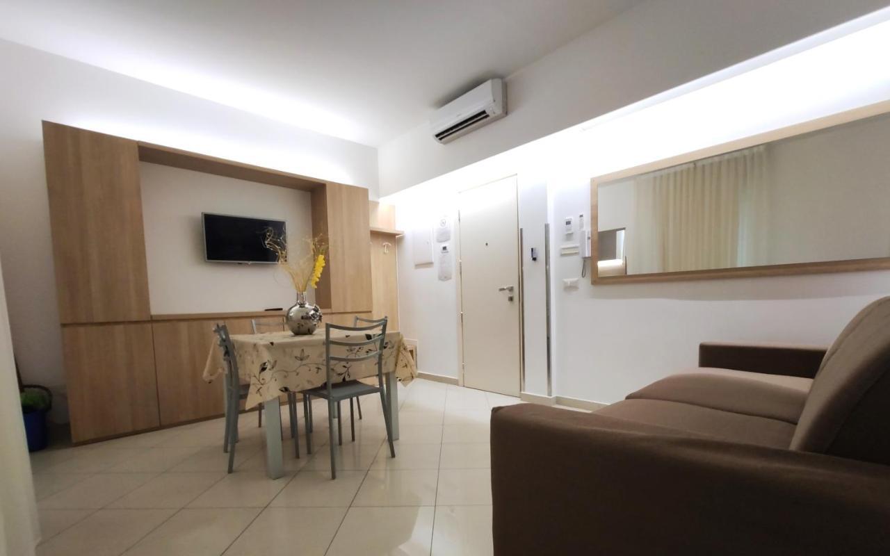Residence Perla Rimini Bagian luar foto