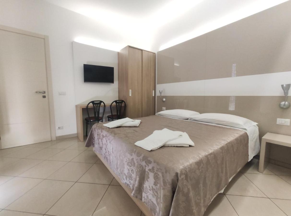 Residence Perla Rimini Bagian luar foto