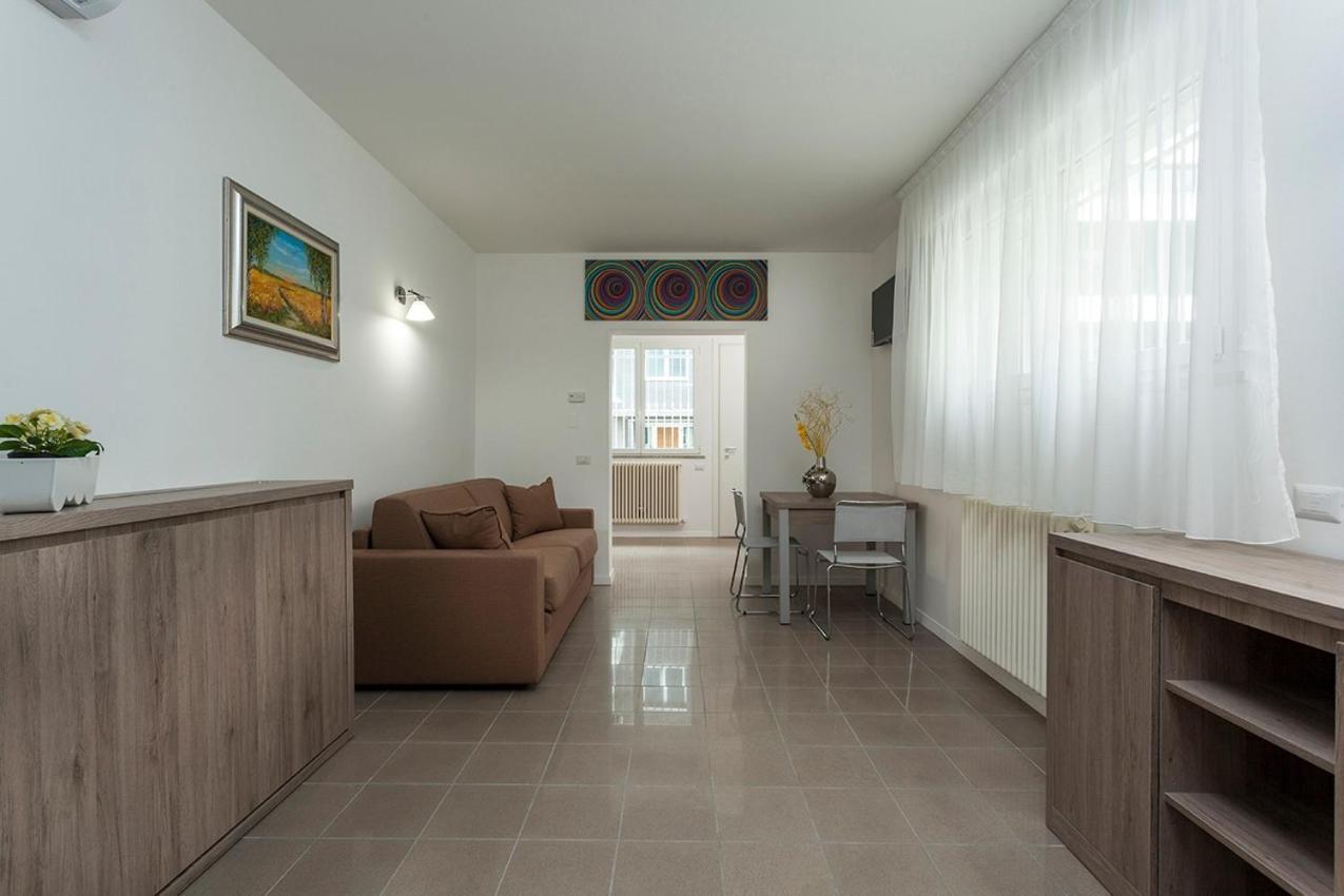 Residence Perla Rimini Bagian luar foto